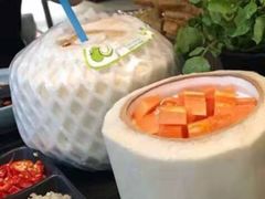 -东椰·海南椰子鸡火锅(朝阳门店)