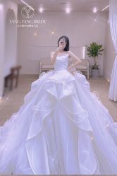 点击看大图 -洋洋婚纱品牌集合店