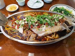 铁板臭鳜鱼-自游人·美食一楼·地道徽菜(三十年名店)
