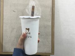 -沪上阿姨鲜果茶(世茂广场宽厚里店)