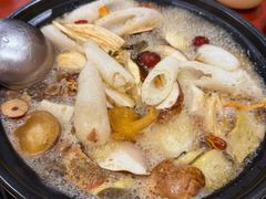 -菌之家·专业纯野生菌火锅·特色炒菌