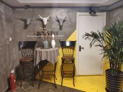 -HIGH FIVE哈福手工汉堡(桂林路店)