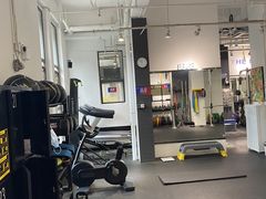 -汗水空间私教健身连锁(SM广场店)