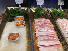 -犇放和牛烤肉·烤榴莲自助(苏宁城市奥莱店)