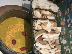 -芸山季·云南野生菌火锅(人民广场来福士店)