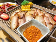 果木烤肉-卞氏菜根香·川菜(青羊万达店)