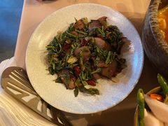 椿菜炒腊肉-山石榴·贵州菜(丰盛里店)