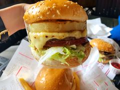 -The Habit Burger Grill 哈比特汉堡(爱琴海店)