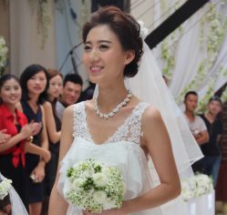 葛澜婚纱礼服专业定制(北京店)-全城热恋璀璨婚纱摄影(国贸总店)