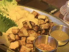 烤猪颈肉佐菠萝紫苏叶-Blac+Blac(中海环宇荟店)