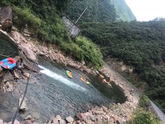 -安吉龙王山峡谷漂流