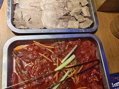 -洱火云南酸菜牛肉火锅(石景山当代商城店)
