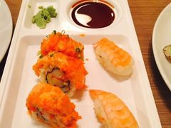 餐饮设施-彩虹云霄拜约克摩天塔