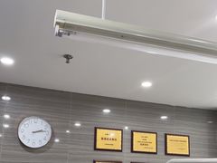-上海仁爱医院口腔科 · 种植