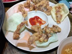 -渝嘴小老弟老火锅(华新村店)