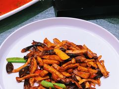 -姜君·千岛湖鱼头馆(浦东大道店)