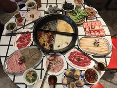 -朱光玉火锅馆(小寨原力场店)