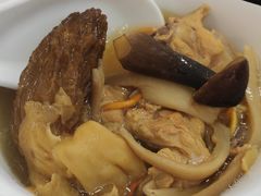 -阿山卓·野生菌火锅·纳西火塘烤肉