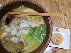 -梨花寨·云南过桥米线(东圃店)