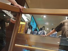 -霸王茶姬(上海恒基名人店)