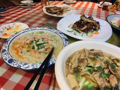 鸡汤手工鱼面-龙桥私厨·姜花菊花过桥鱼·顺德菜(容桂店)