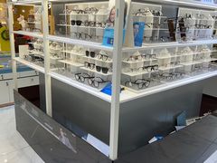 -沫芮眼镜·蔡司·依视路·尼康明月(环创店)