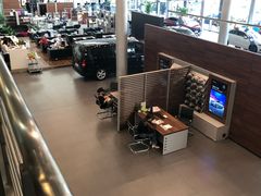 -天津波士信达奔驰4S店(卫津南路店)