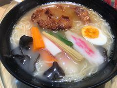 -滋味满屋美食坊(上海街店)