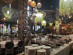 -临界音乐酒馆·小龙虾·江湖菜(华熙LIVE·鱼洞店)