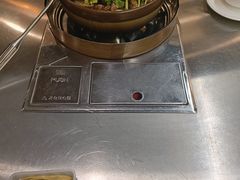 -胡须佬鸡煲四季火锅店(石厦西村直营店)
