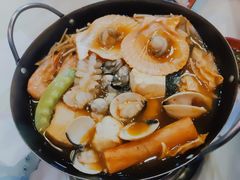 泡菜海鲜锅-张妈台式锅烧(深大店)