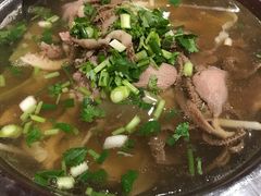 -谢老五跷脚牛肉·非遗传承店