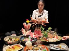 -蟹犇前•帝王蟹雪蟹(陆家嘴店)