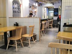 用餐区-糯雅芳粥(东亭店)