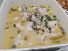开胃酸菜鱼-聚丰园•湖鲜餐厅(阿红私房菜梅石路店)
