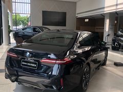 -上海宝信宝马4S店