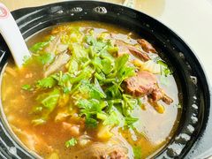 -闫家驴肉老店(华电一校店)