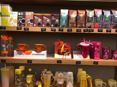 -星巴克(广州淘金路店)