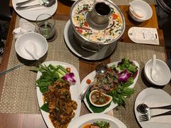 -Chom Cafe and Restaurant