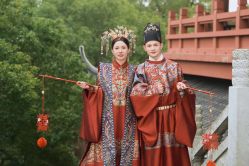 -巴黎春天婚纱摄影(临安店)