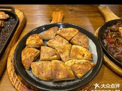 料理烤特色火烧-老东镇啤酒屋海鲜加工·蒸汽海鲜·海鲜烧烤(台东店)