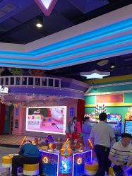 -LuckyStar幸运星家庭娱乐中心(东莞国贸店)