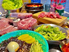 -唯成•韩国炭火烤肉 유성고기