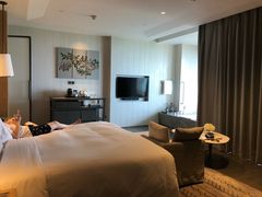 -瑰丽酒店·海吧·天际下午茶·现场DJ·天台酒吧