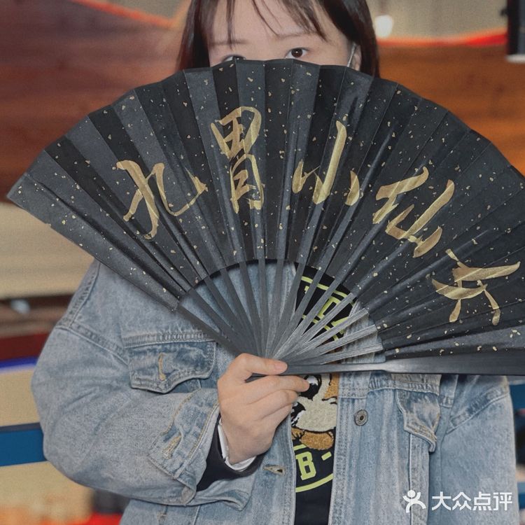 我的妈呀~这家火锅店居然七年都不涨价