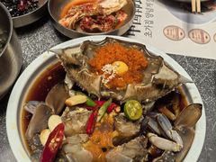 -草家酱蟹炭火烤肉店(珲春南路二店)