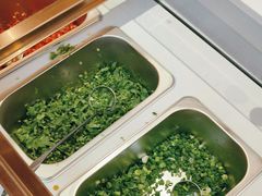 -辣八香新疆孜然串烤火锅(环球港店)