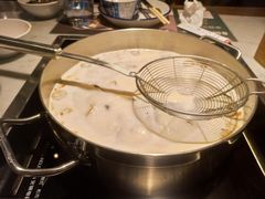 -尚尚仙·酸汤猪手·猪肚鸡火锅(华联万柳购物中心店)