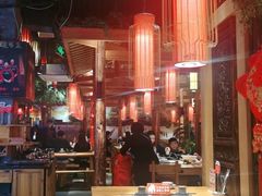 大堂-野山舂·贵州现舂酸汤火锅(鸿通城店)