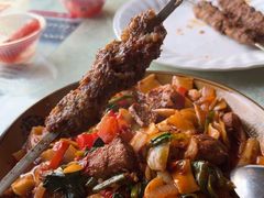 -吐尔逊拌面美食